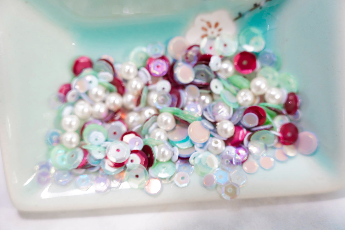 Heartwarming & Hearth Sequins Mix