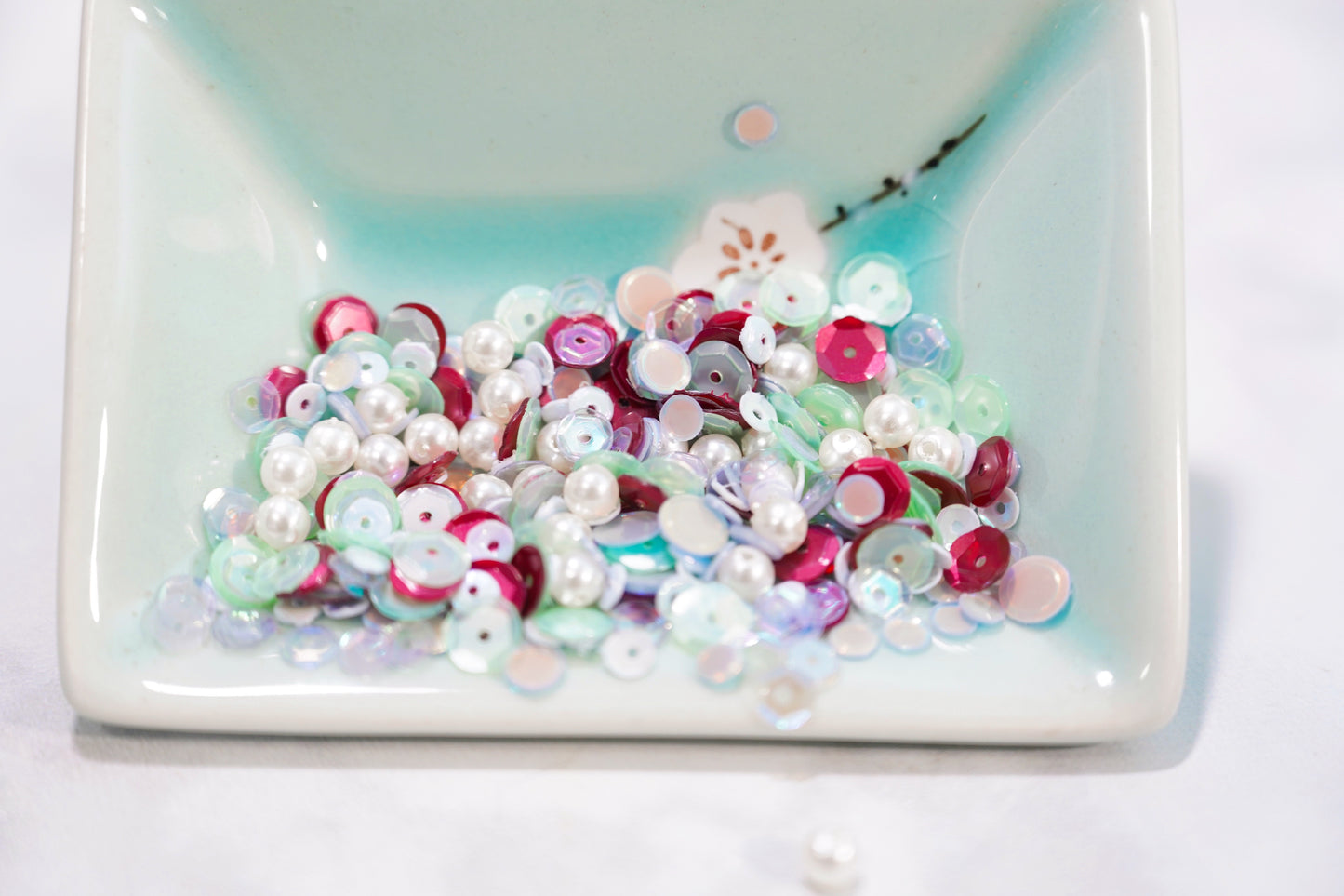 Heartwarming & Hearth Sequins Mix